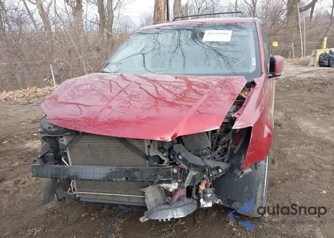 2015 Chrysler Town & Country Lx z USA, uszkodzony, nr VIN 2C4RC1AG4FR665319